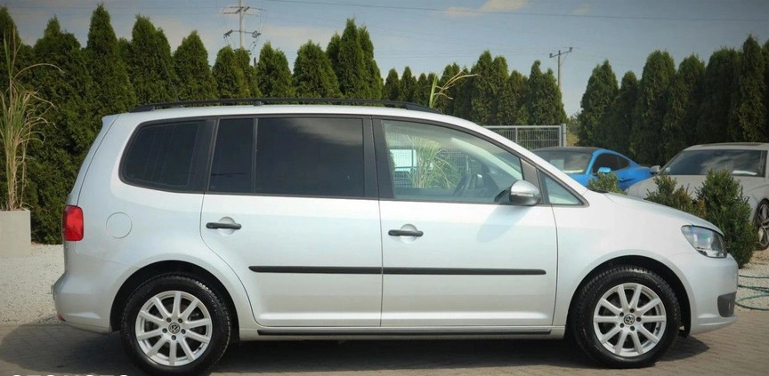 Volkswagen Touran cena 34900 przebieg: 173000, rok produkcji 2011 z Słupca małe 56